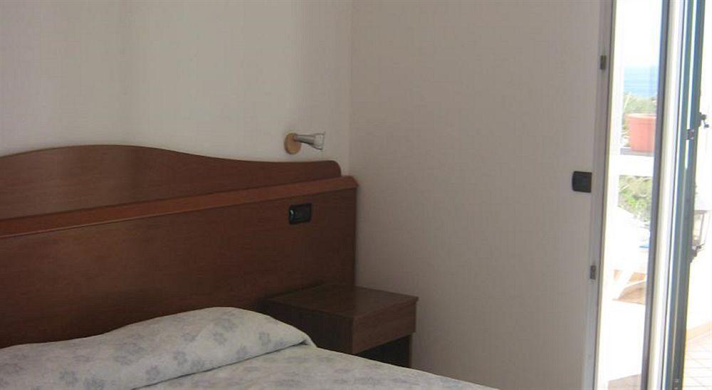Hotel Villa Fumerie Forio  Luaran gambar